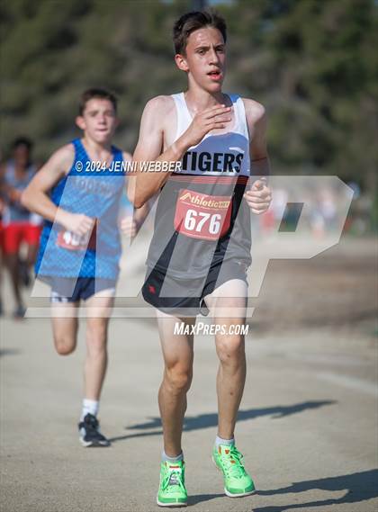 Thumbnail 3 in Larry Burgess Las Vegas Invitational (Boys) photogallery.