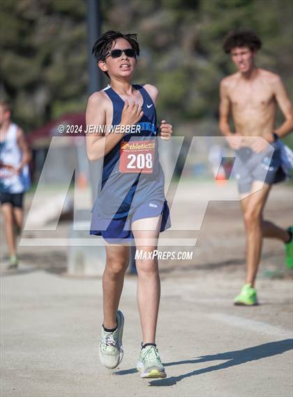 Thumbnail 2 in Larry Burgess Las Vegas Invitational (Boys) photogallery.