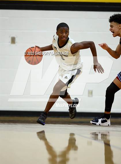 Thumbnail 3 in Bell vs Fossil Ridge photogallery.