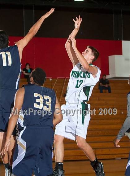 Thumbnail 2 in Twentynine Palms vs. Desert Hot Springs (Palm Springs Winter Classic) photogallery.