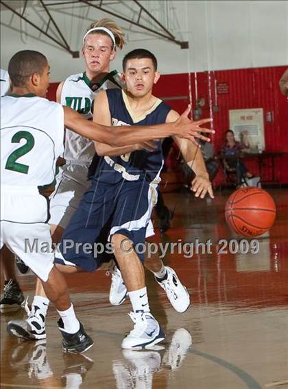 Thumbnail 2 in Twentynine Palms vs. Desert Hot Springs (Palm Springs Winter Classic) photogallery.