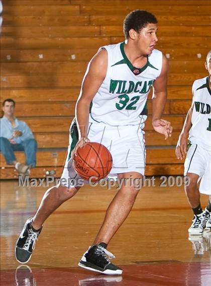 Thumbnail 2 in Twentynine Palms vs. Desert Hot Springs (Palm Springs Winter Classic) photogallery.