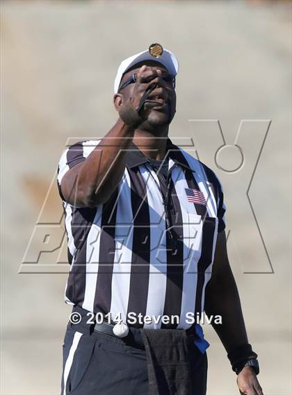 Thumbnail 1 in Point Loma @ Santana photogallery.