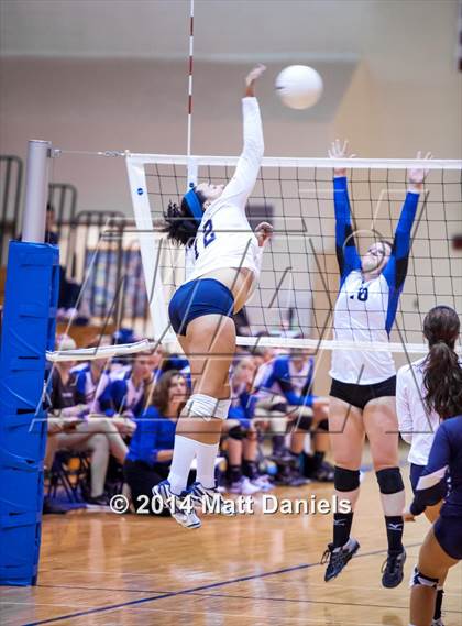 Thumbnail 3 in Mullen @ Grandview photogallery.