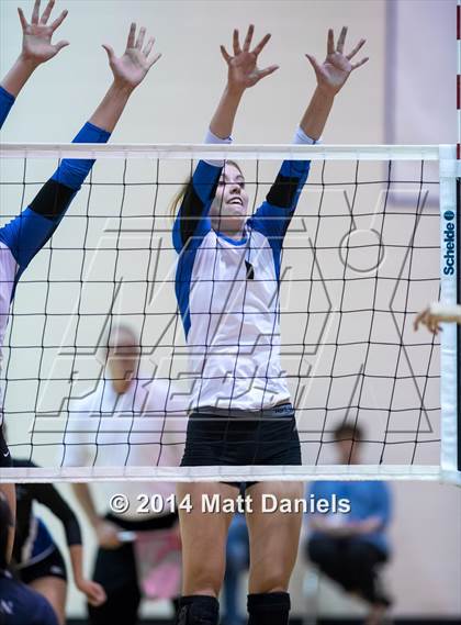 Thumbnail 2 in Mullen @ Grandview photogallery.