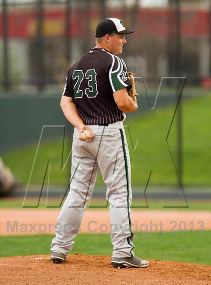 Thumbnail 2 in Holly vs. Fleming (CHSAA 1A Final) photogallery.