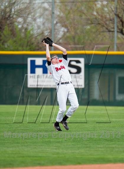 Thumbnail 2 in Holly vs. Fleming (CHSAA 1A Final) photogallery.