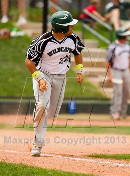 Thumbnail 2 in Holly vs. Fleming (CHSAA 1A Final) photogallery.