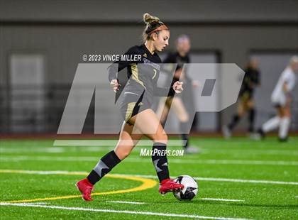 Thumbnail 3 in Kamiak vs. Sumner photogallery.