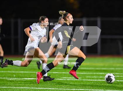 Thumbnail 2 in Kamiak vs. Sumner photogallery.