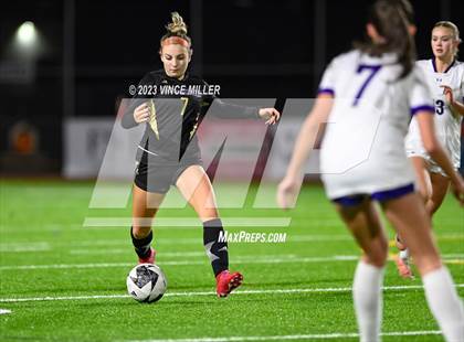 Thumbnail 3 in Kamiak vs. Sumner photogallery.