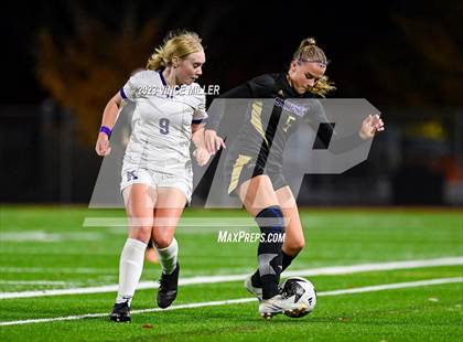 Thumbnail 3 in Kamiak vs. Sumner photogallery.
