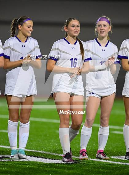 Thumbnail 2 in Kamiak vs. Sumner photogallery.