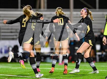Thumbnail 2 in Kamiak vs. Sumner photogallery.
