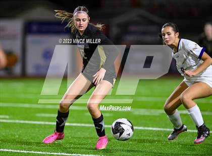 Thumbnail 2 in Kamiak vs. Sumner photogallery.