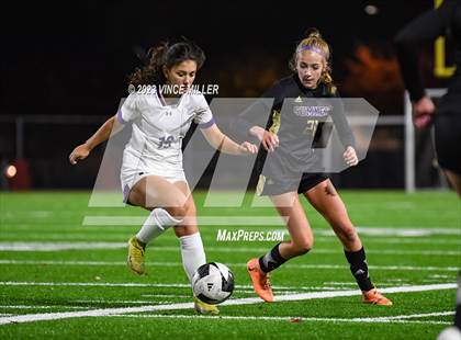 Thumbnail 1 in Kamiak vs. Sumner photogallery.