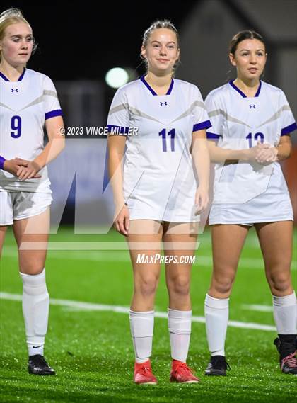 Thumbnail 3 in Kamiak vs. Sumner photogallery.