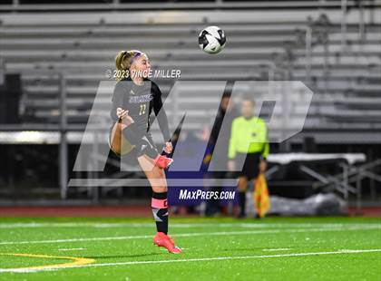 Thumbnail 2 in Kamiak vs. Sumner photogallery.
