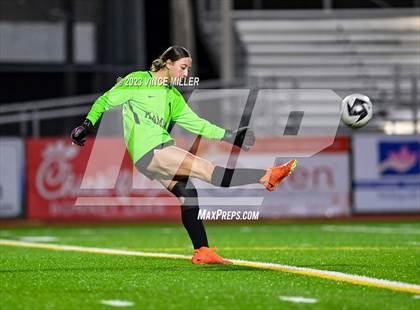 Thumbnail 2 in Kamiak vs. Sumner photogallery.