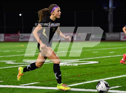 Thumbnail 2 in Kamiak vs. Sumner photogallery.