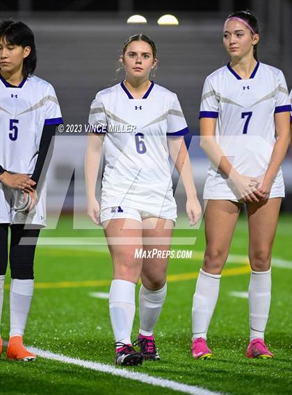 Thumbnail 3 in Kamiak vs. Sumner photogallery.