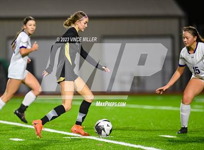 Thumbnail 3 in Kamiak vs. Sumner photogallery.