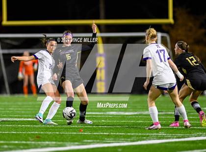 Thumbnail 1 in Kamiak vs. Sumner photogallery.