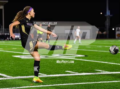 Thumbnail 3 in Kamiak vs. Sumner photogallery.