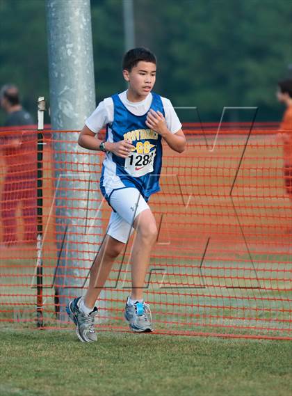 Thumbnail 3 in Nike South XC Invitational photogallery.