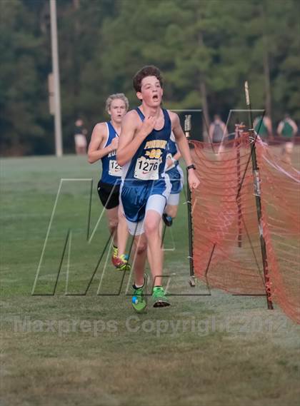 Thumbnail 1 in Nike South XC Invitational photogallery.