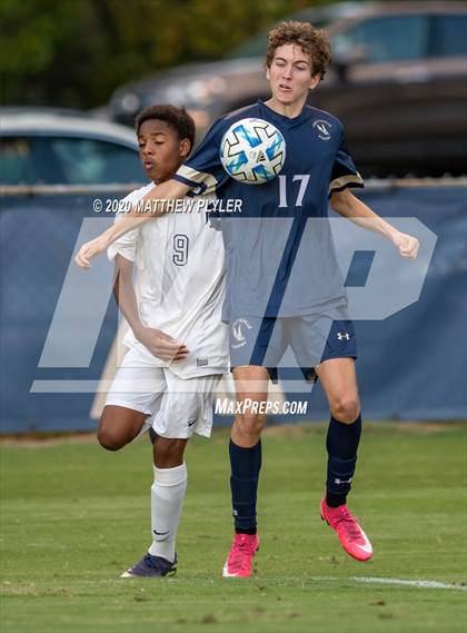 Thumbnail 2 in Gaston Day vs Fayetteville Academy (NCISAA 2A State Semifinals) photogallery.