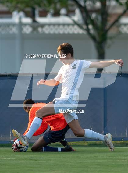 Thumbnail 3 in Gaston Day vs Fayetteville Academy (NCISAA 2A State Semifinals) photogallery.