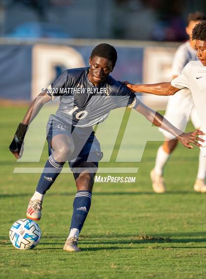 Thumbnail 3 in Gaston Day vs Fayetteville Academy (NCISAA 2A State Semifinals) photogallery.