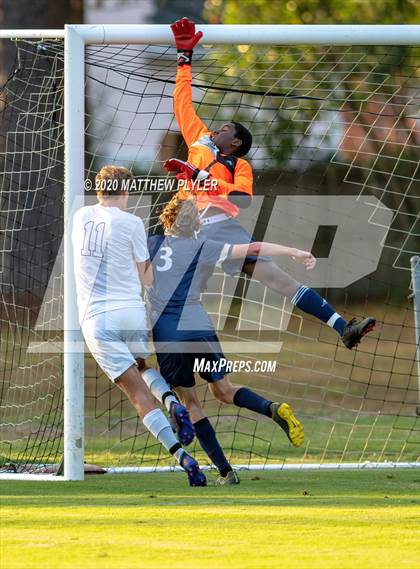 Thumbnail 2 in Gaston Day vs Fayetteville Academy (NCISAA 2A State Semifinals) photogallery.