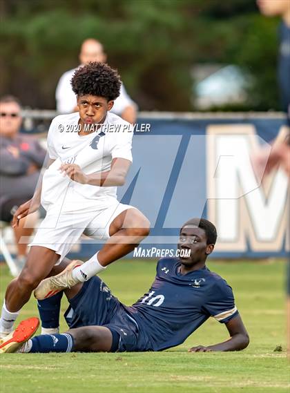 Thumbnail 3 in Gaston Day vs Fayetteville Academy (NCISAA 2A State Semifinals) photogallery.