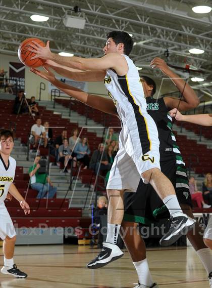 Thumbnail 3 in Capistrano Valley vs. Thousand Oaks (MaxPreps Holiday Classic) photogallery.