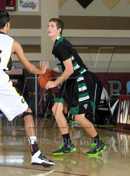 Thumbnail 3 in Capistrano Valley vs. Thousand Oaks (MaxPreps Holiday Classic) photogallery.