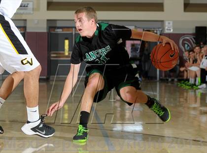 Thumbnail 3 in Capistrano Valley vs. Thousand Oaks (MaxPreps Holiday Classic) photogallery.