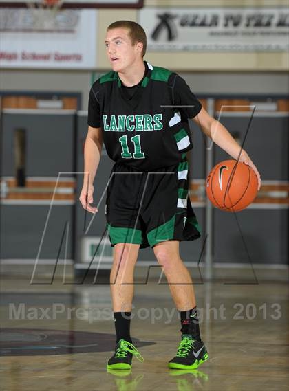 Thumbnail 3 in Capistrano Valley vs. Thousand Oaks (MaxPreps Holiday Classic) photogallery.