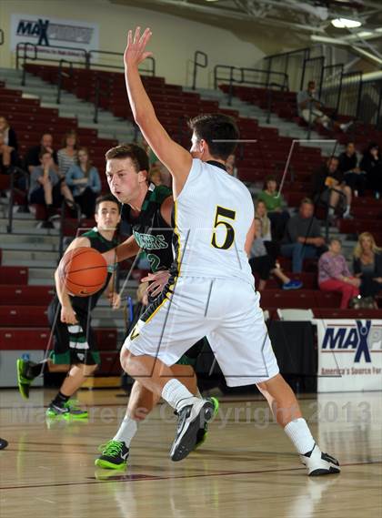 Thumbnail 2 in Capistrano Valley vs. Thousand Oaks (MaxPreps Holiday Classic) photogallery.