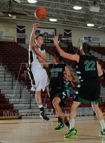 Thumbnail 3 in Capistrano Valley vs. Thousand Oaks (MaxPreps Holiday Classic) photogallery.