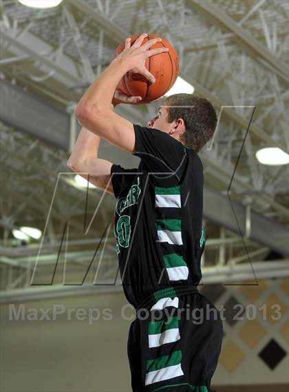 Thumbnail 1 in Capistrano Valley vs. Thousand Oaks (MaxPreps Holiday Classic) photogallery.
