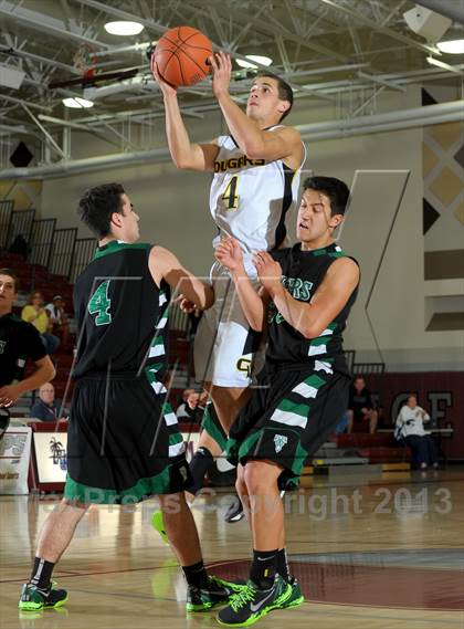 Thumbnail 2 in Capistrano Valley vs. Thousand Oaks (MaxPreps Holiday Classic) photogallery.