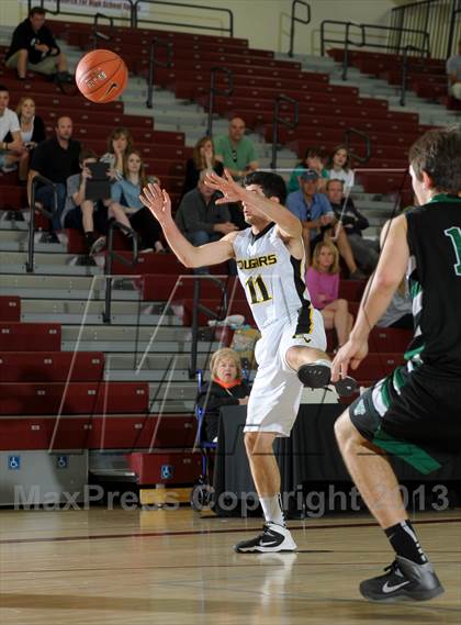 Thumbnail 3 in Capistrano Valley vs. Thousand Oaks (MaxPreps Holiday Classic) photogallery.