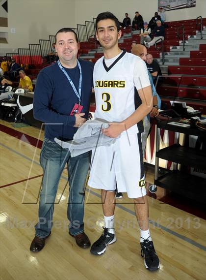 Thumbnail 1 in Capistrano Valley vs. Thousand Oaks (MaxPreps Holiday Classic) photogallery.
