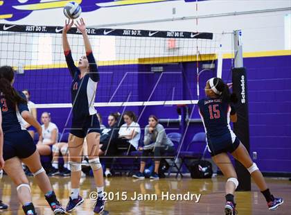 Thumbnail 2 in Santa Margarita vs Sacred Heart (Durango Fall Classic) photogallery.