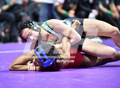 Thumbnail 2 in UIL State Championships - 6A 110lb Final photogallery.