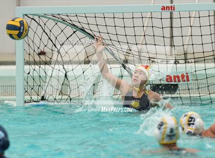Thumbnail 2 in JV: Lick-Wilmerding @ Hillsdale (Battle of the Bay) photogallery.