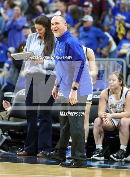 Thumbnail 3 in Brownsboro vs. Fredericksburg (UIL 4A State Semifinal) photogallery.