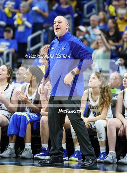 Thumbnail 2 in Brownsboro vs. Fredericksburg (UIL 4A State Semifinal) photogallery.